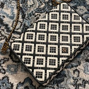 Tory burch authentic